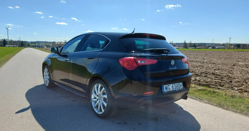 Alfa Romeo Giulietta cena 35800 przebieg: 216000, rok produkcji 2013 z Garwolin małe 211